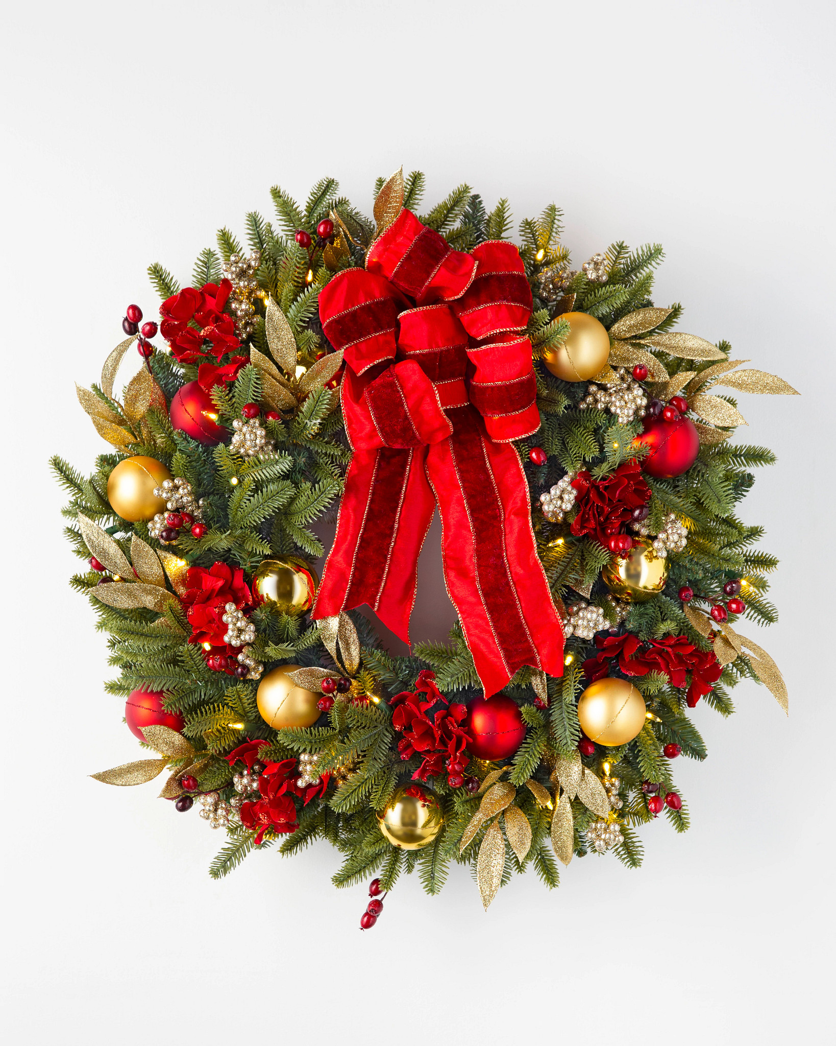 Holiday Traditions BH Fraser Fir Wreath